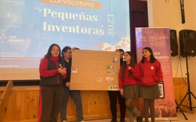 Niñas de quinto básico representan al colegio en convocatoria “Pequeñas Inventoras”