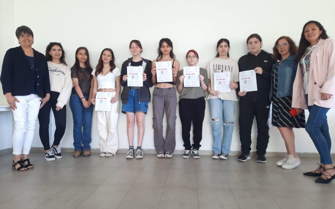 Alumnos de enseñanza media realizaron Test para certificar su nivel ingles de manera internacional